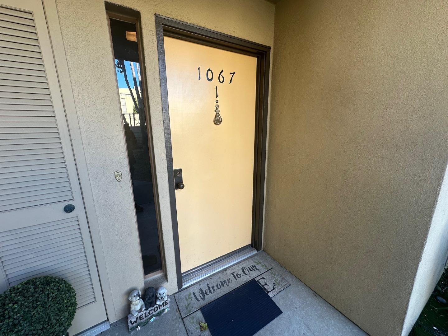 1067 Padre DR 1, Salinas, CA 93901, Photo 2