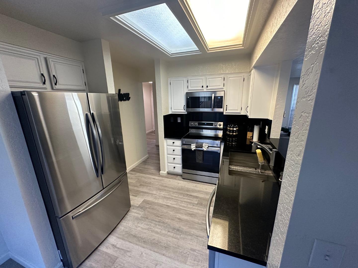 1067 Padre DR 1, Salinas, CA 93901, Photo 4