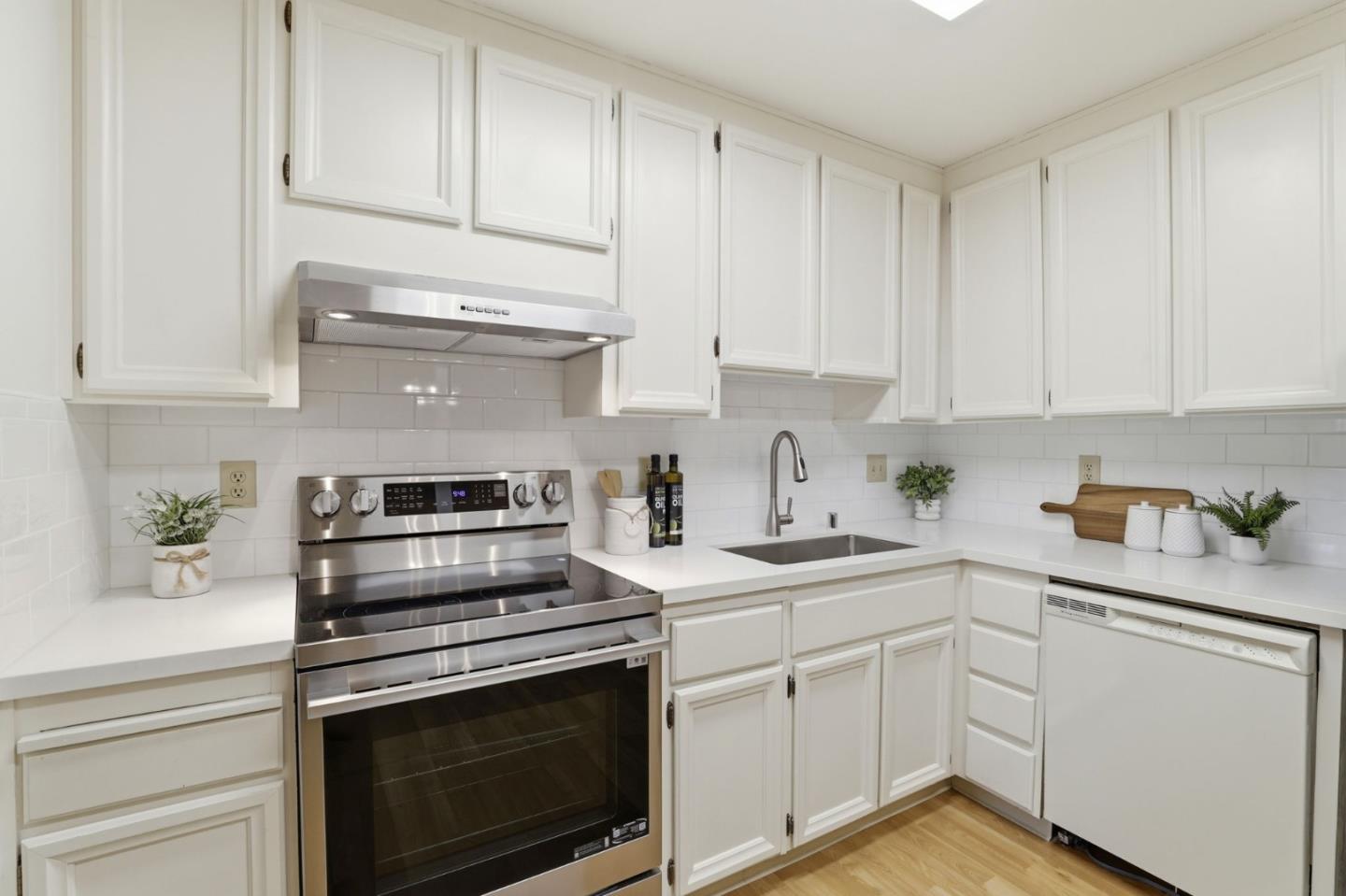 Photo #14: ML82045416 Listing: Photo #14