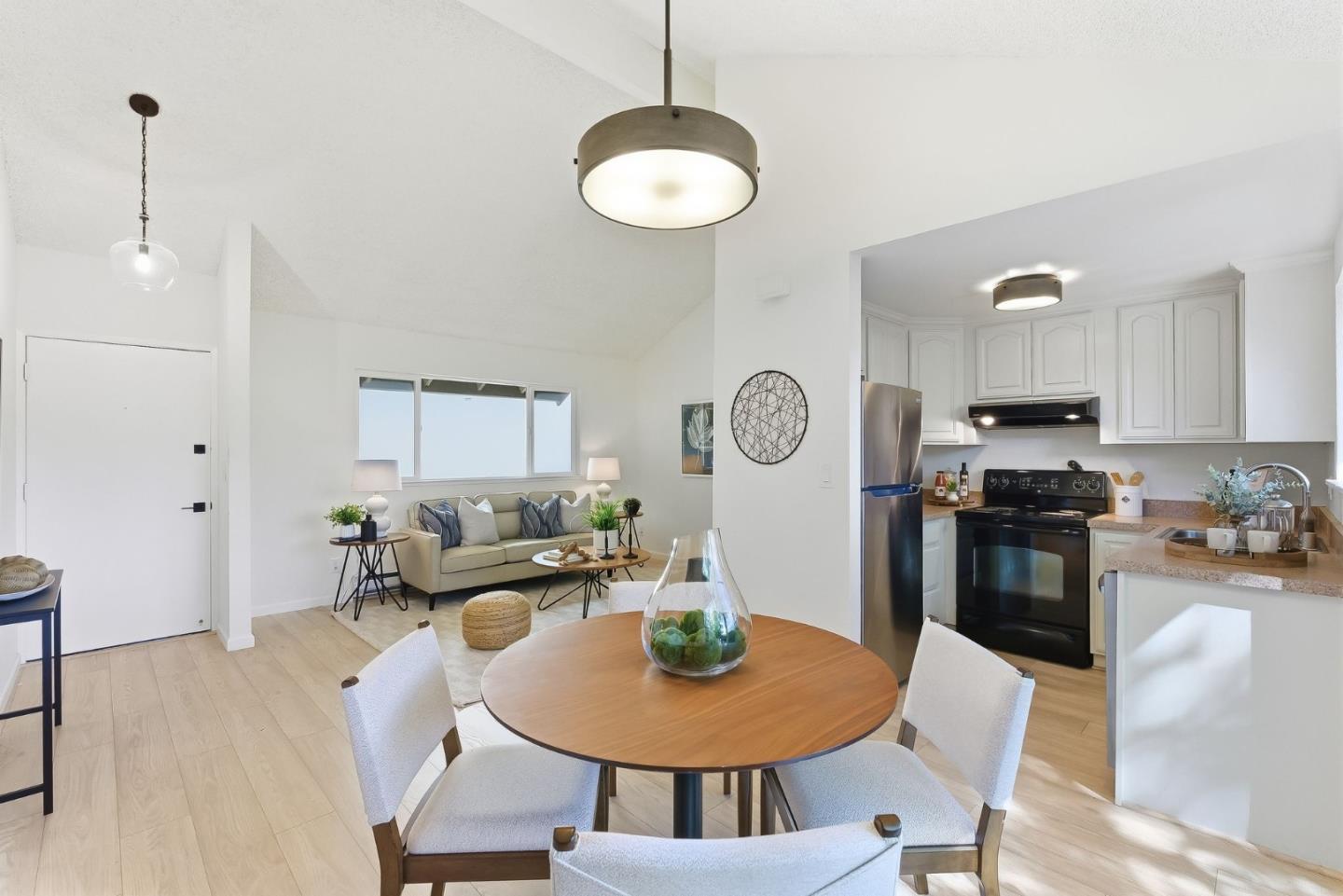 Photo #7: ML82045418 Listing: Photo #7