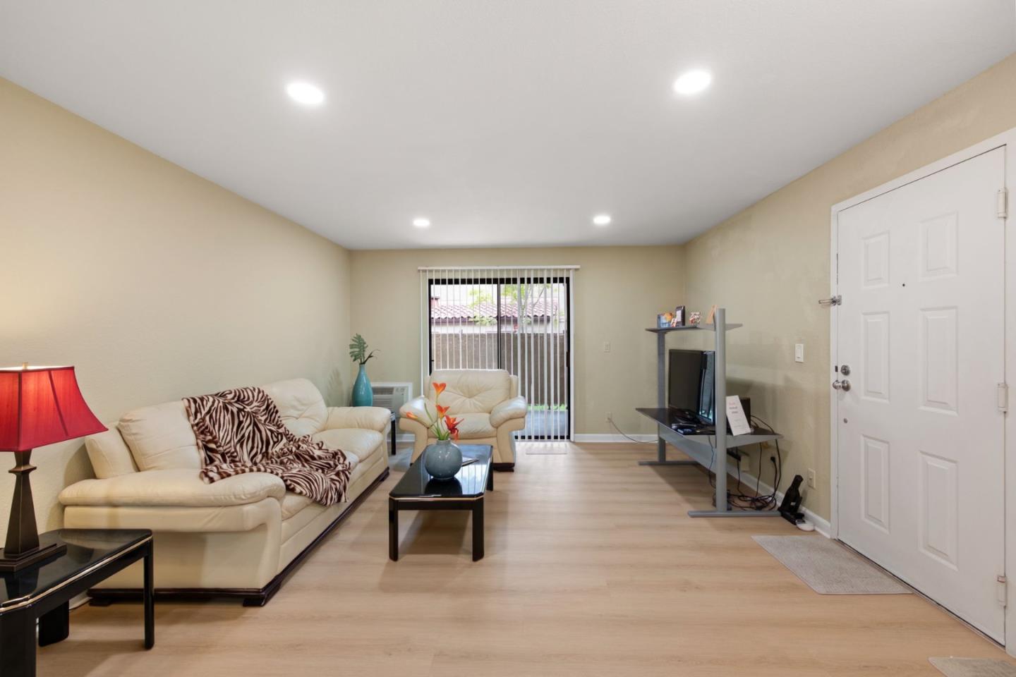 Photo #5: ML82045420 Listing: Photo #5