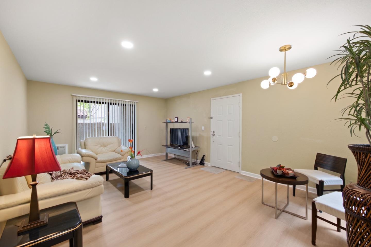 Photo #8: ML82045420 Listing: Photo #8