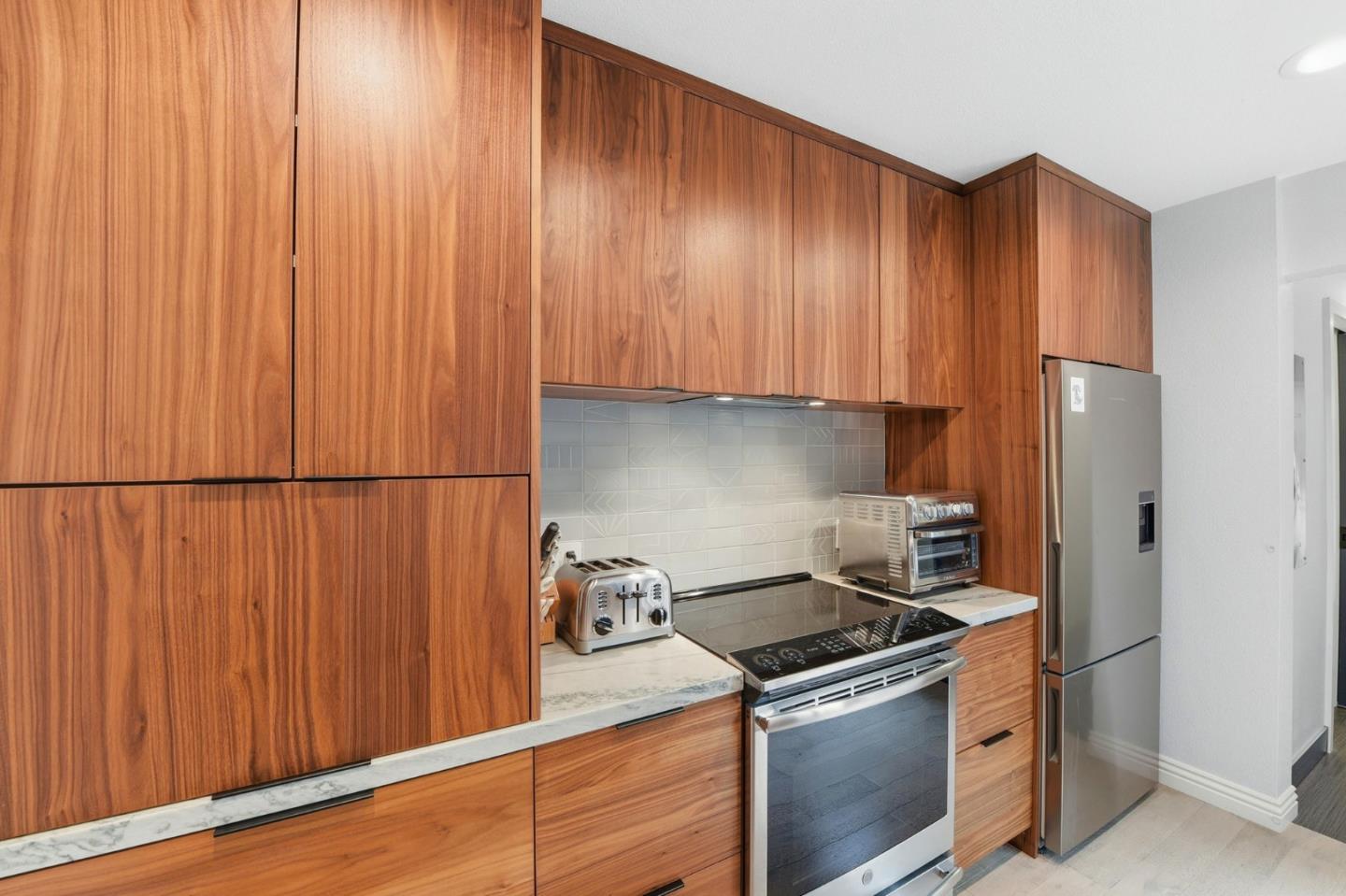 Photo #11: ML82045428 Listing: Photo #11