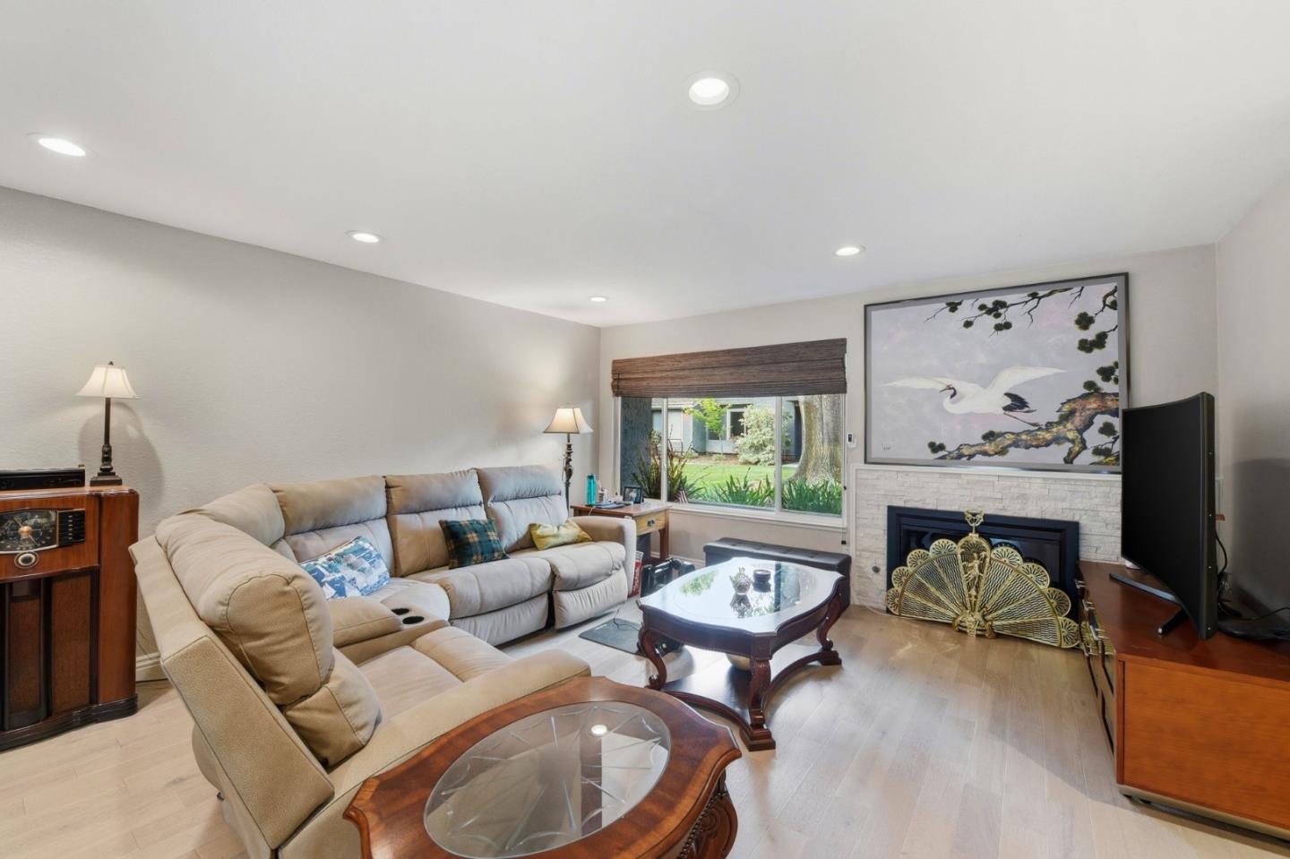 Photo #2: ML82045428 Listing: Photo #2
