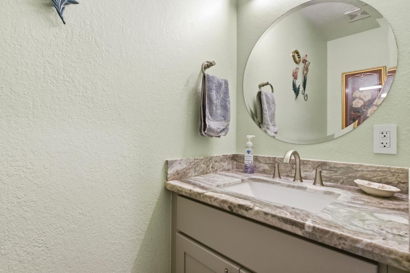 Photo #22: ML82045428 Listing: Photo #22