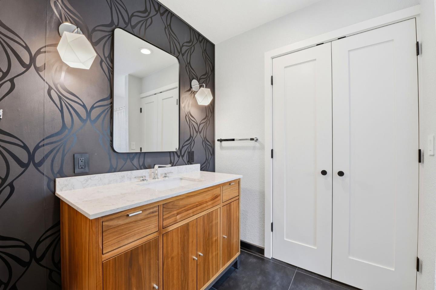 Photo #23: ML82045428 Listing: Photo #23