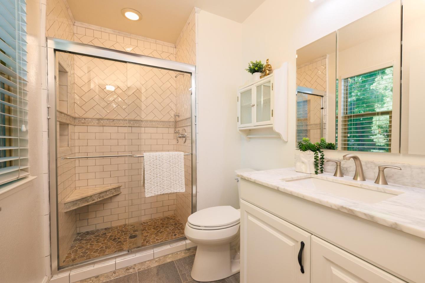 Photo #10: ML82045443 Listing: Photo #10