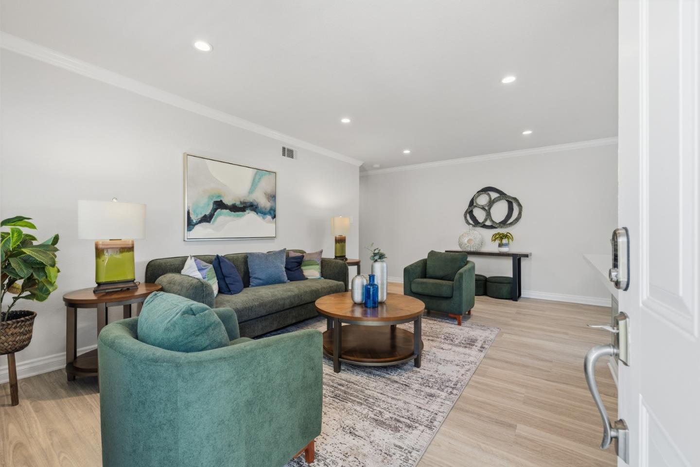 Photo #3: ML82045445 Listing: Photo #3