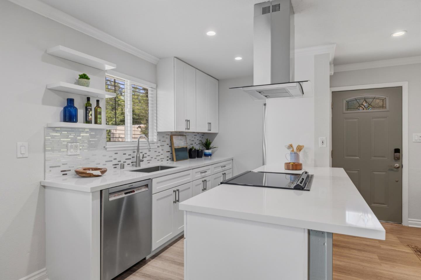 Photo #8: ML82045445 Listing: Photo #8