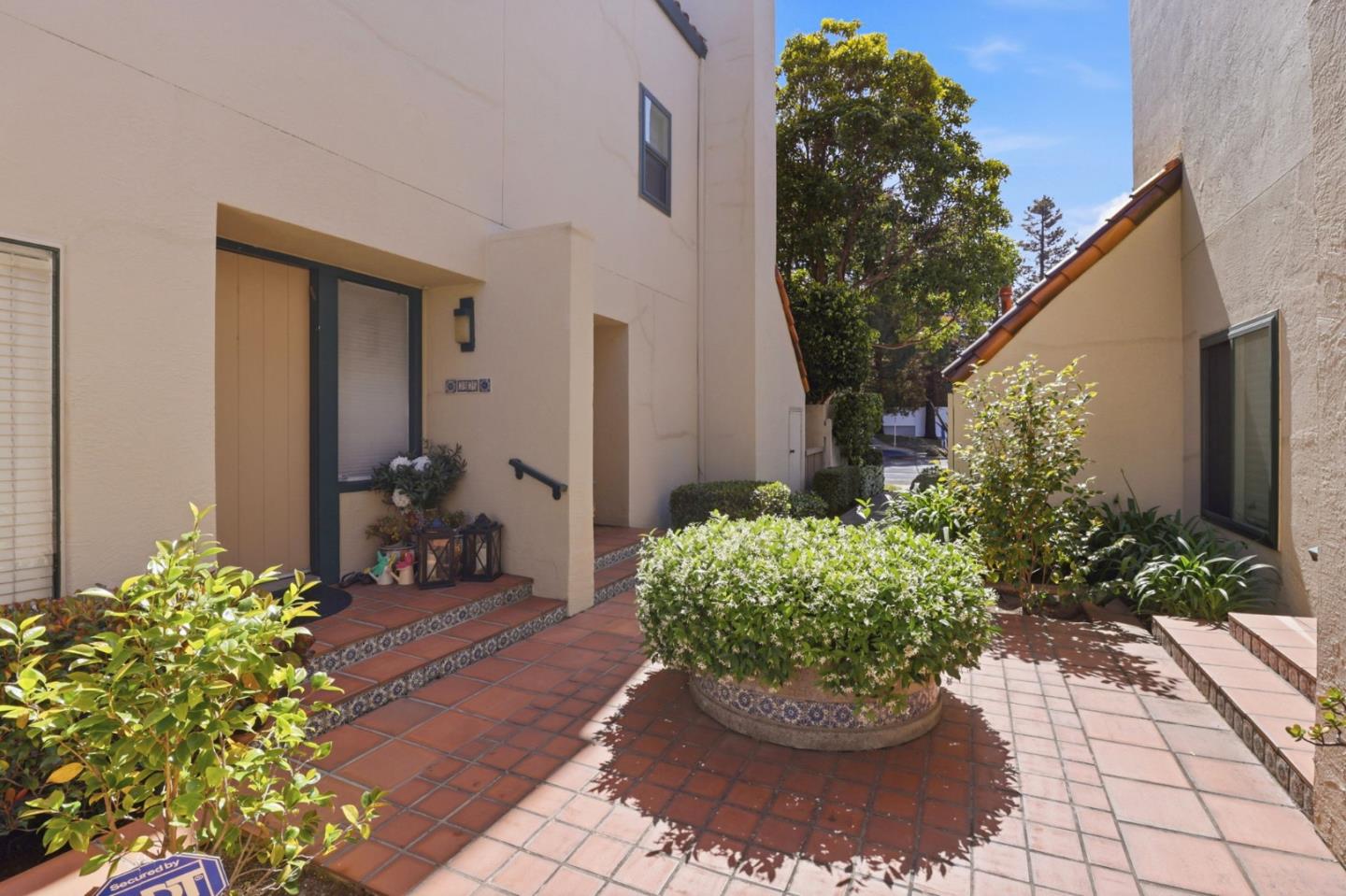 Photo #4: ML82045470 Listing: Photo #4