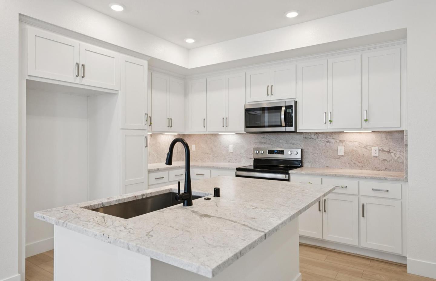 Photo #20: ML82045477 Listing: Photo #20