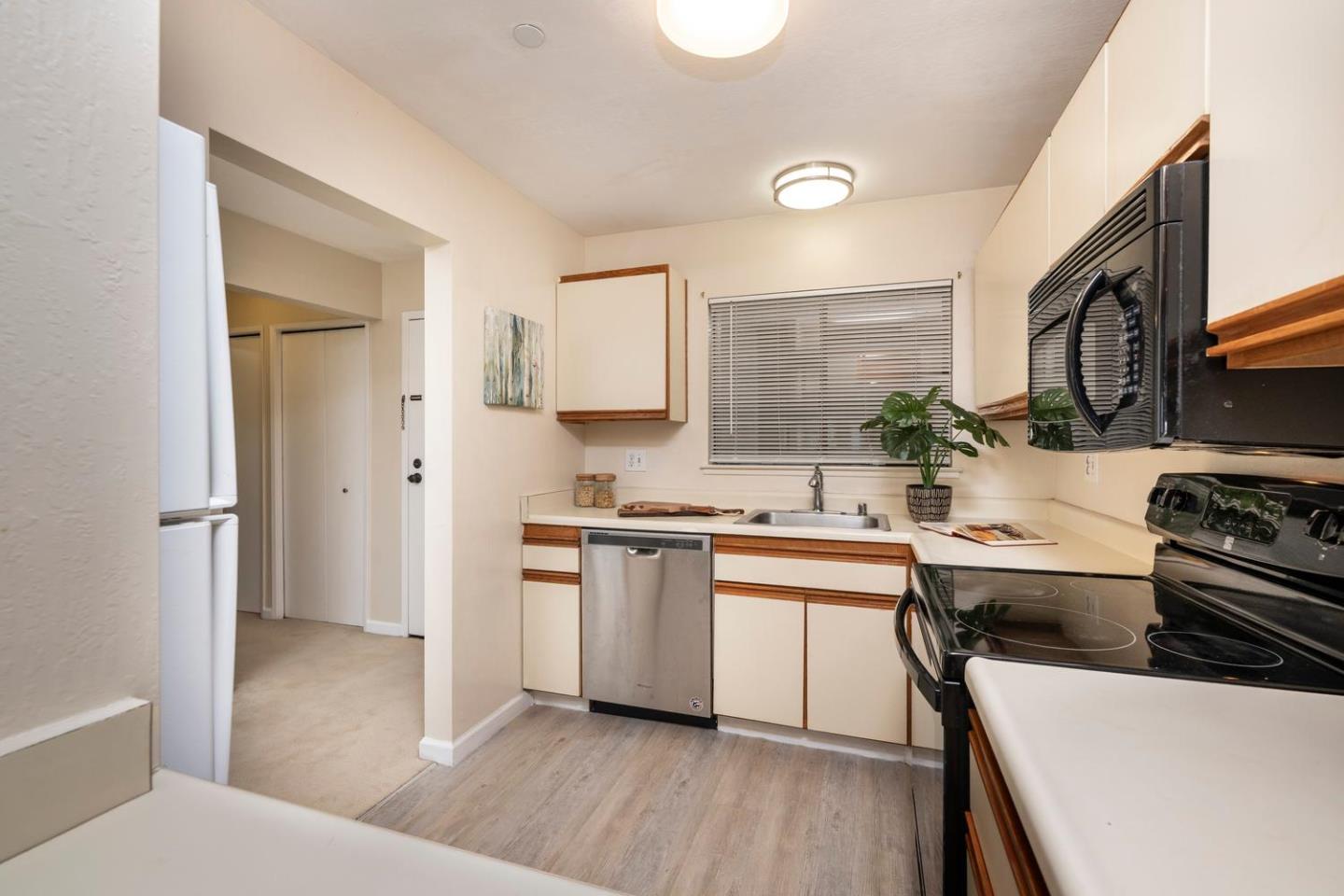 Photo #10: ML82045496 Listing: Photo #10