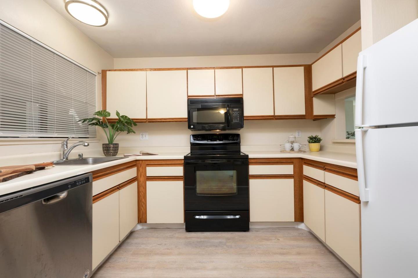 Photo #11: ML82045496 Listing: Photo #11