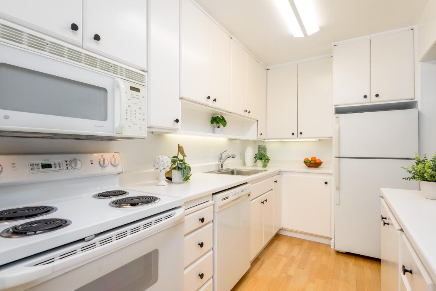 Photo #5: ML82045503 Listing: Photo #5