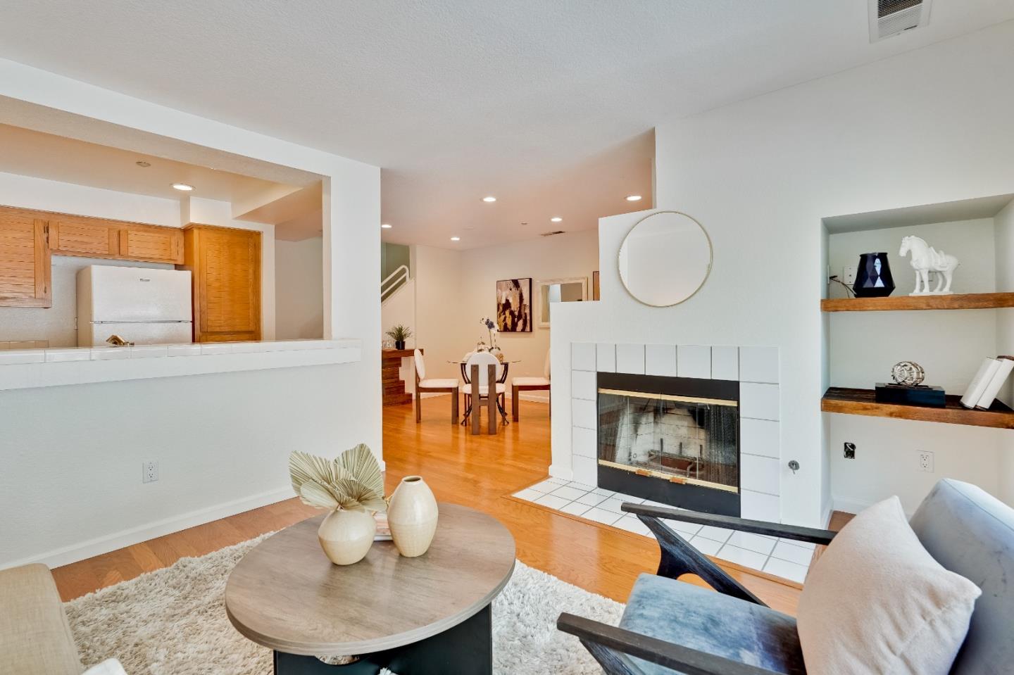 Photo #5: ML82045508 Listing: Photo #5