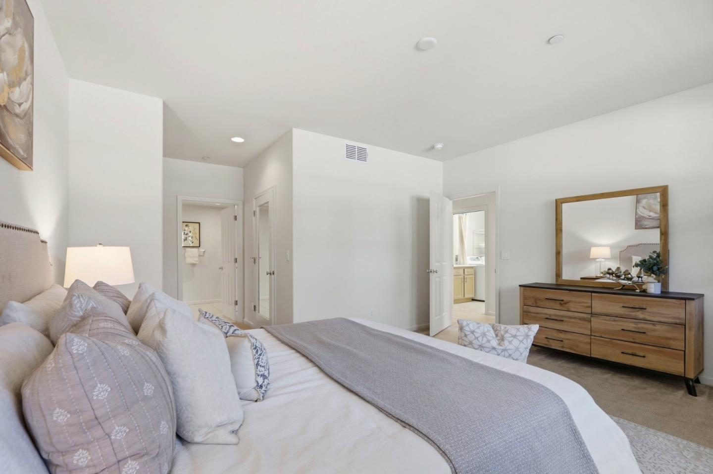 Photo #21: ML82045522 Listing: Photo #21
