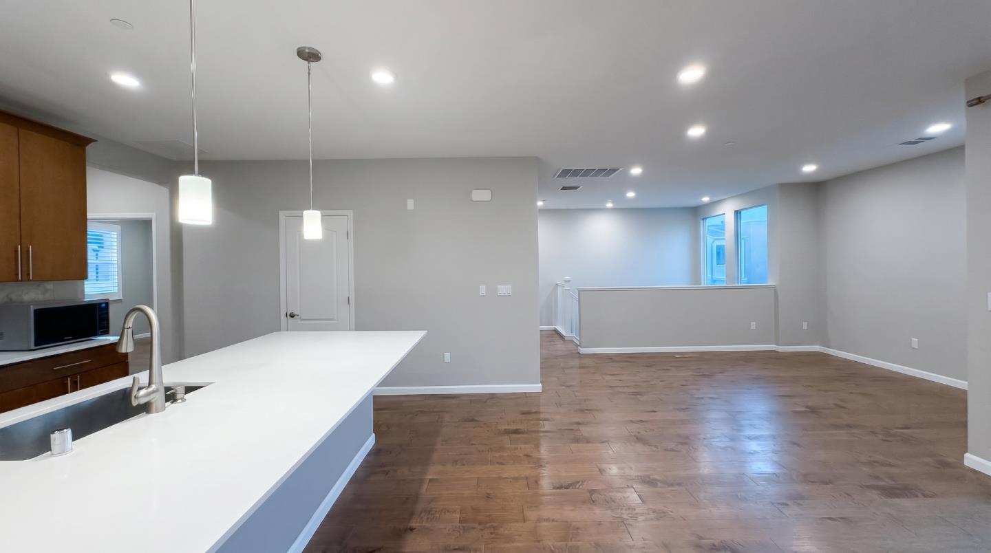Photo #15: ML82045538 Listing: Photo #15