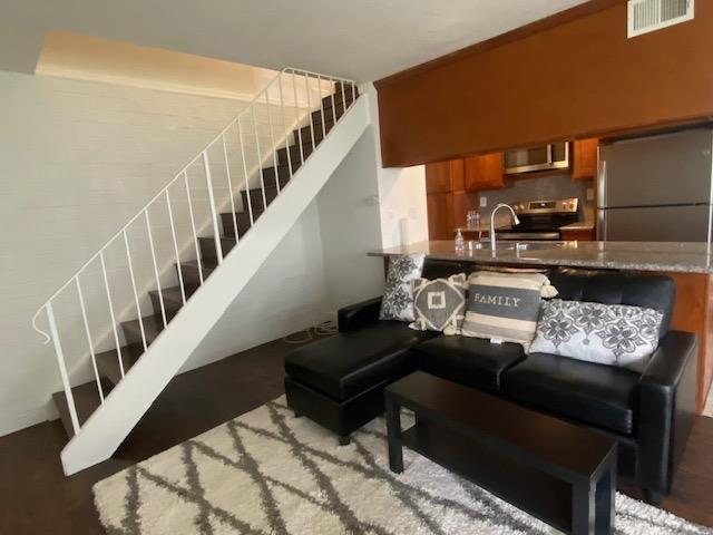 Photo #4: ML82045557 Listing: Photo #4