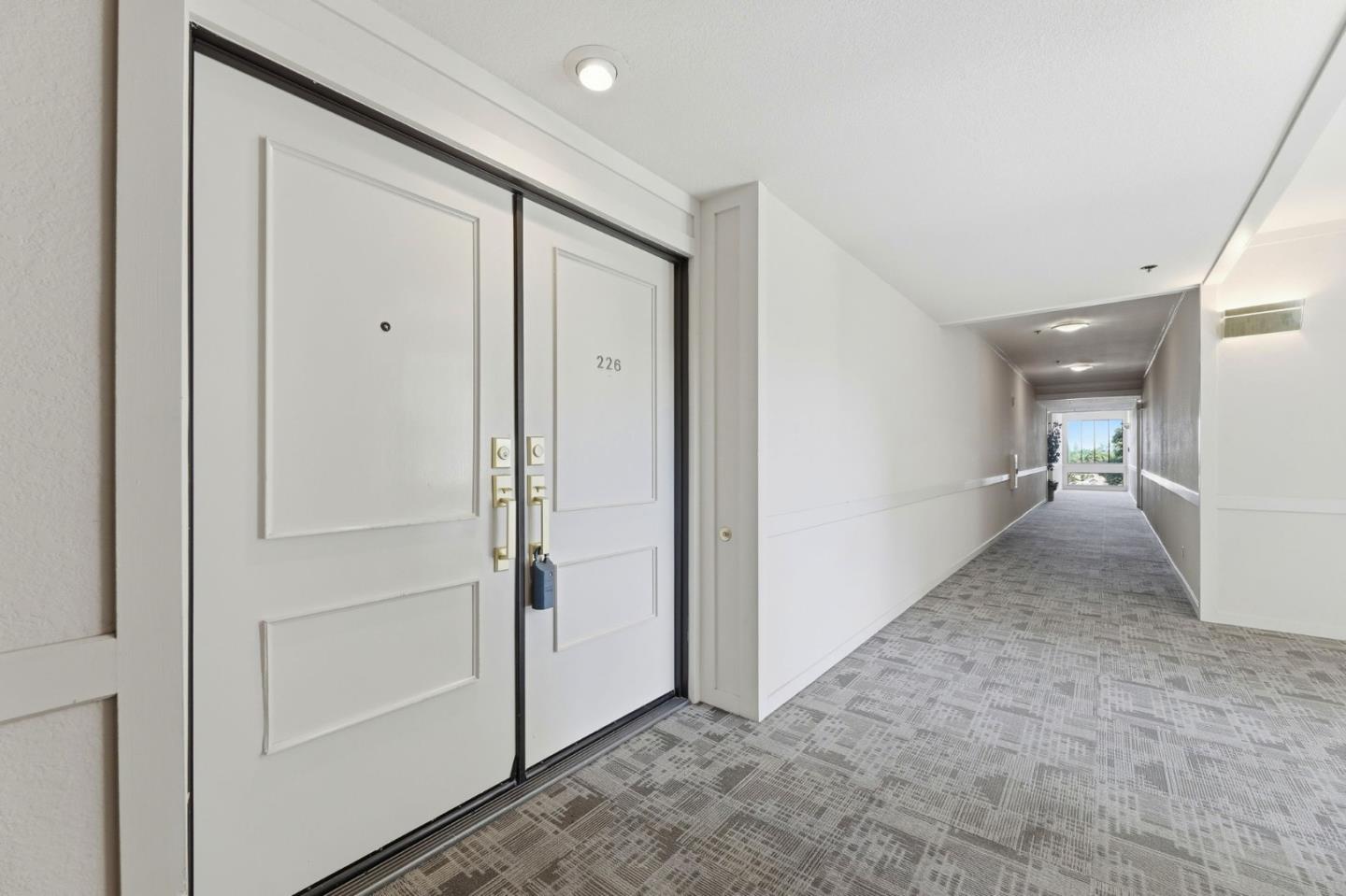 Photo #4: ML82045578 Listing: Photo #4