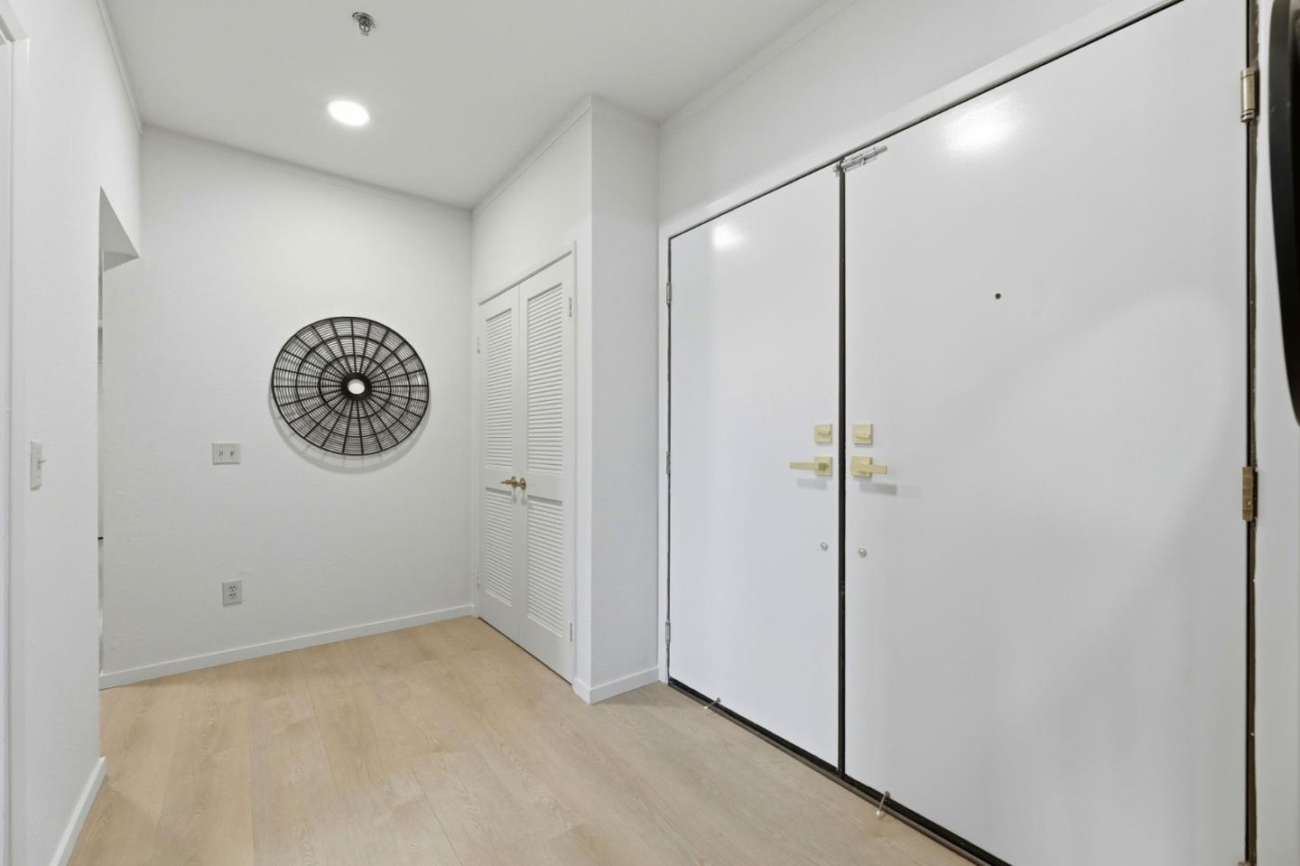 Photo #5: ML82045578 Listing: Photo #5