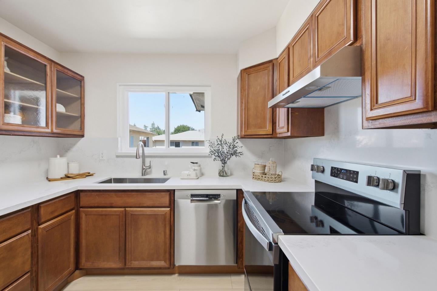 Photo #4: ML82045585 Listing: Photo #4