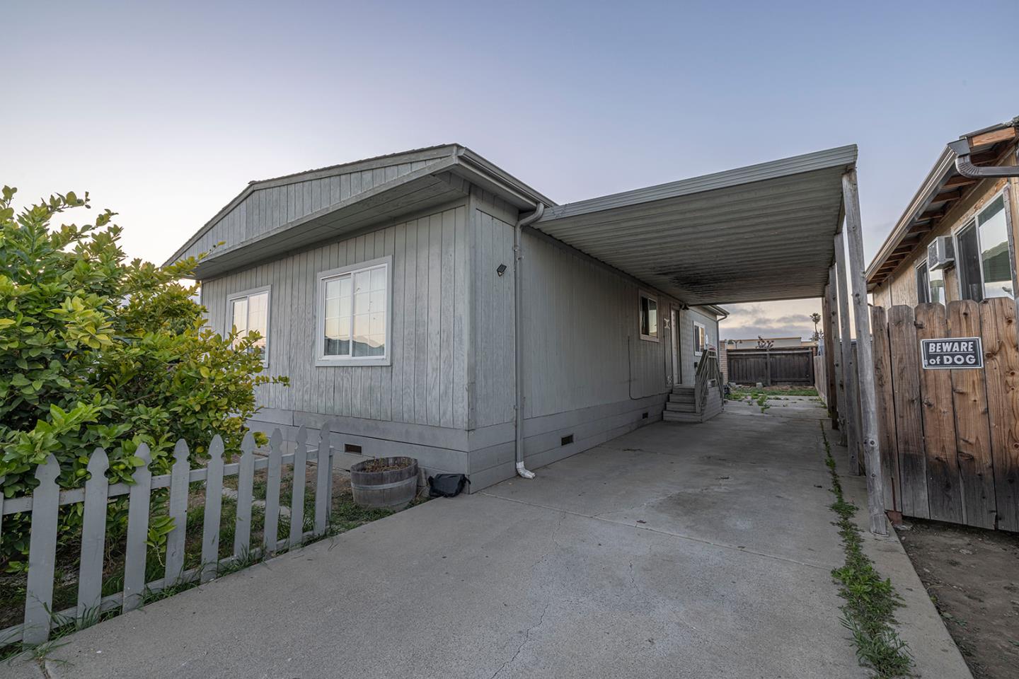 1 Appletree Ln 1