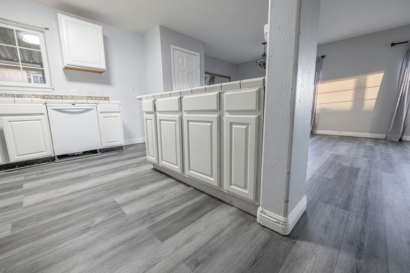 1 Appletree Ln 1