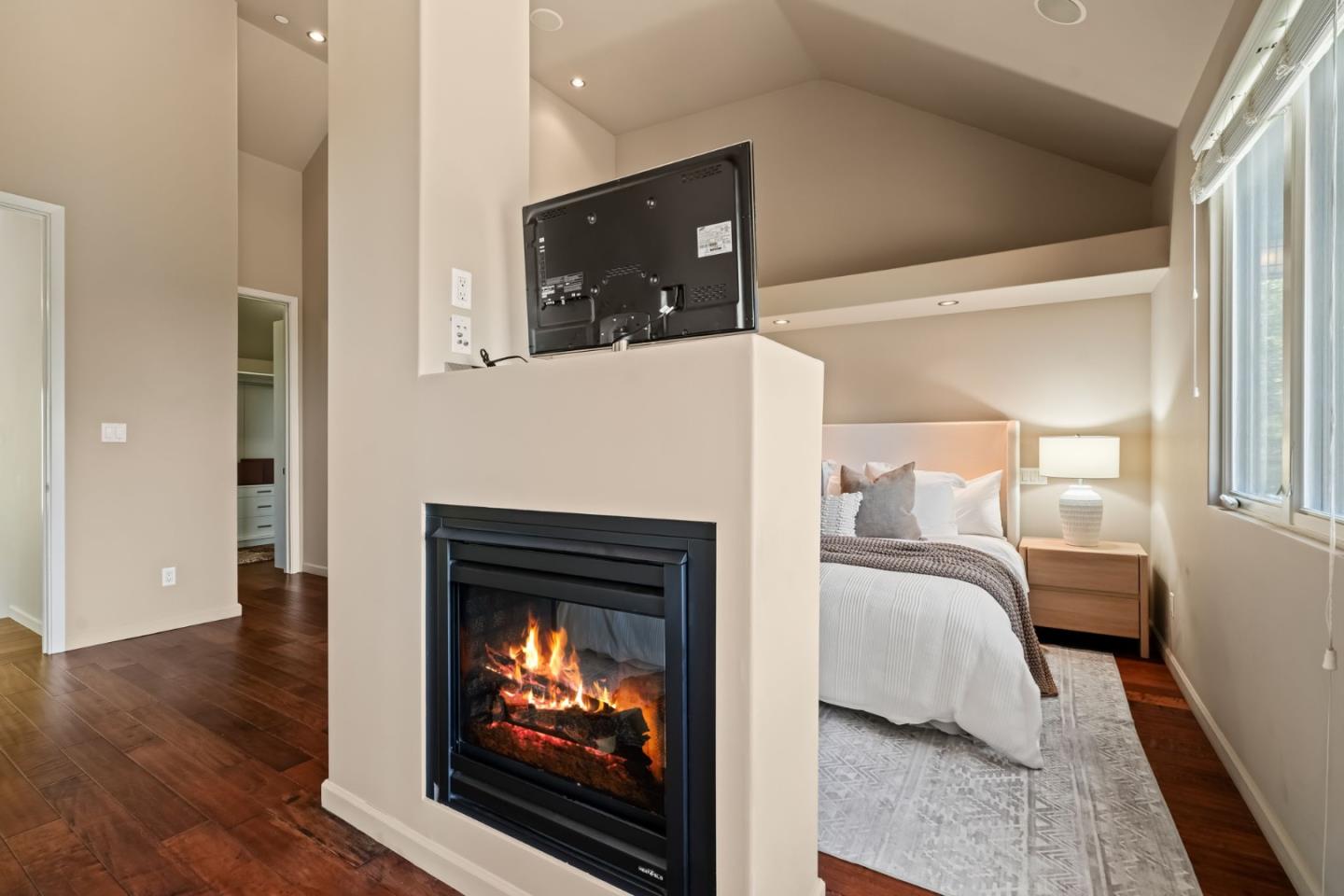 708 Alameda De Las Pulgas, Belmont, CA, 94002