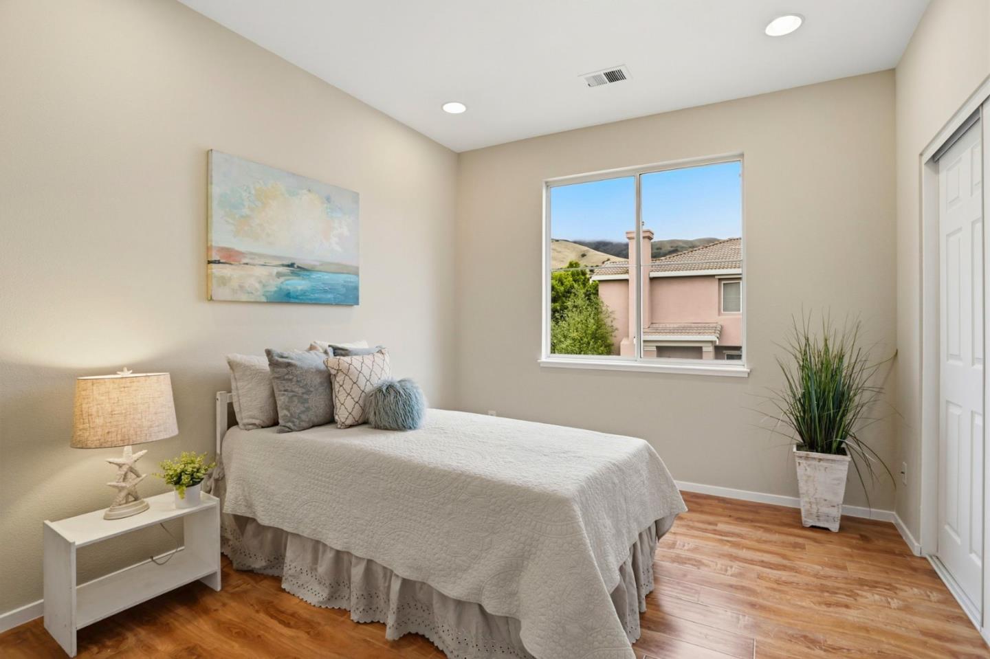 Photo #10: ML82045612 Listing: Photo #10