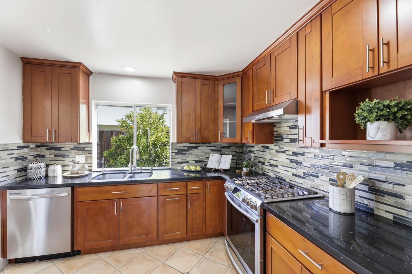 Photo #11: ML82045624 Listing: Photo #11