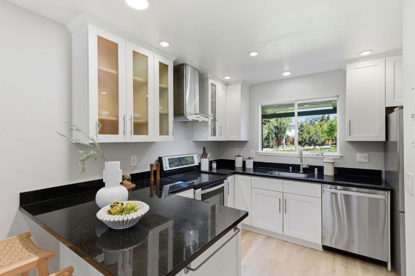 Photo #9: ML82045672 Listing: Photo #9