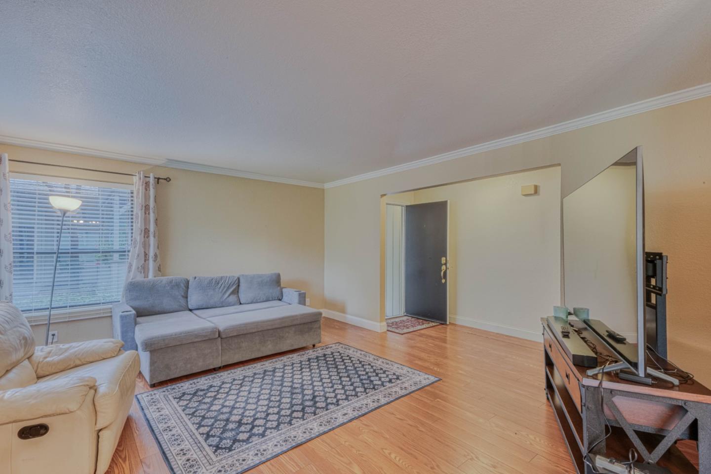 Photo #6: ML82045675 Listing: Photo #6