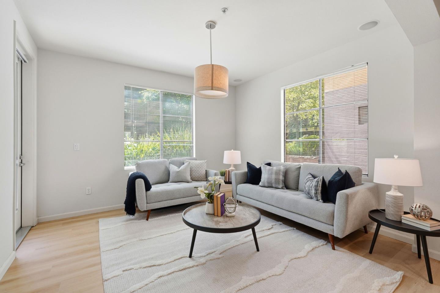Photo #3: ML82045677 Listing: Photo #3