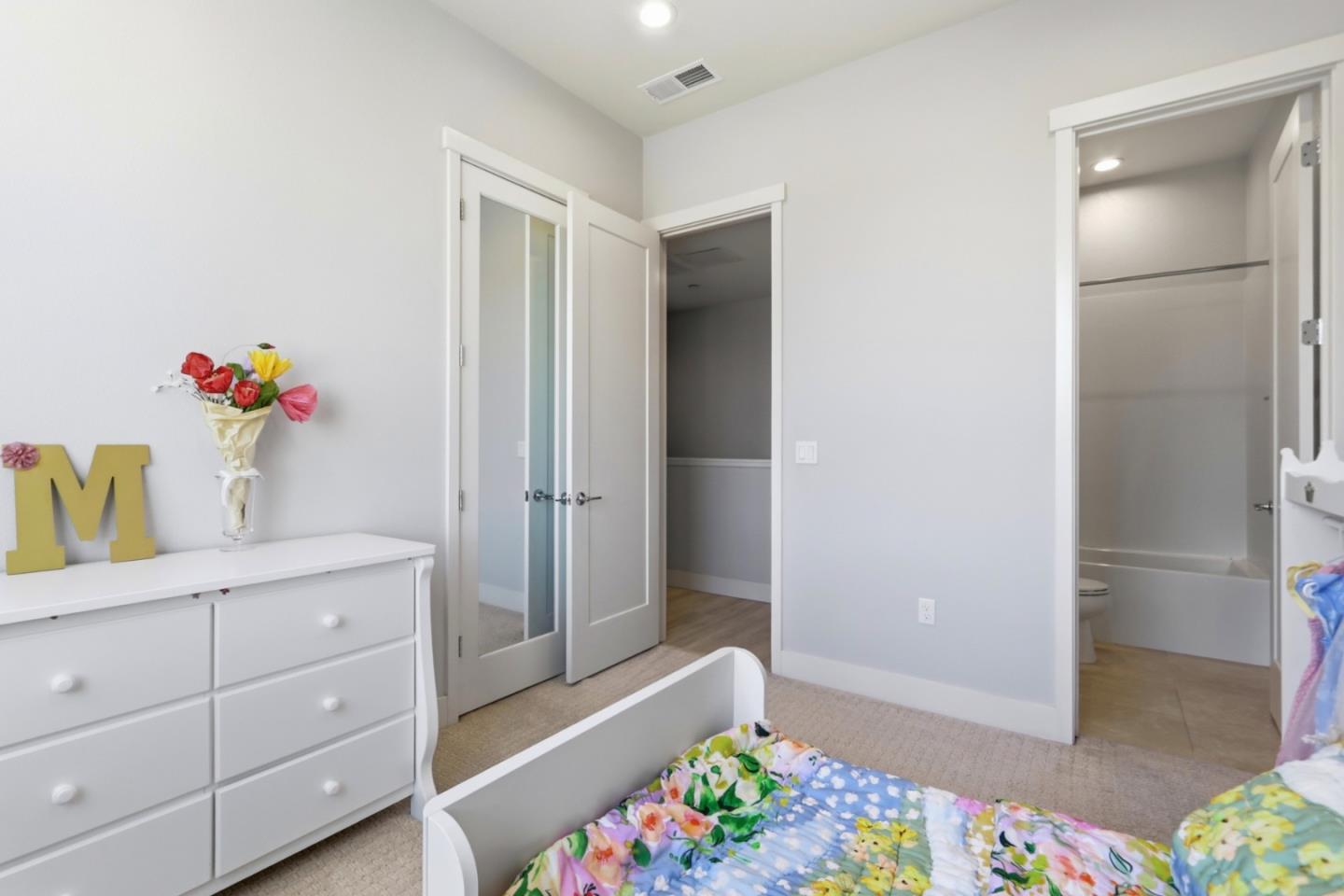 Photo #15: ML82045710 Listing: Photo #15