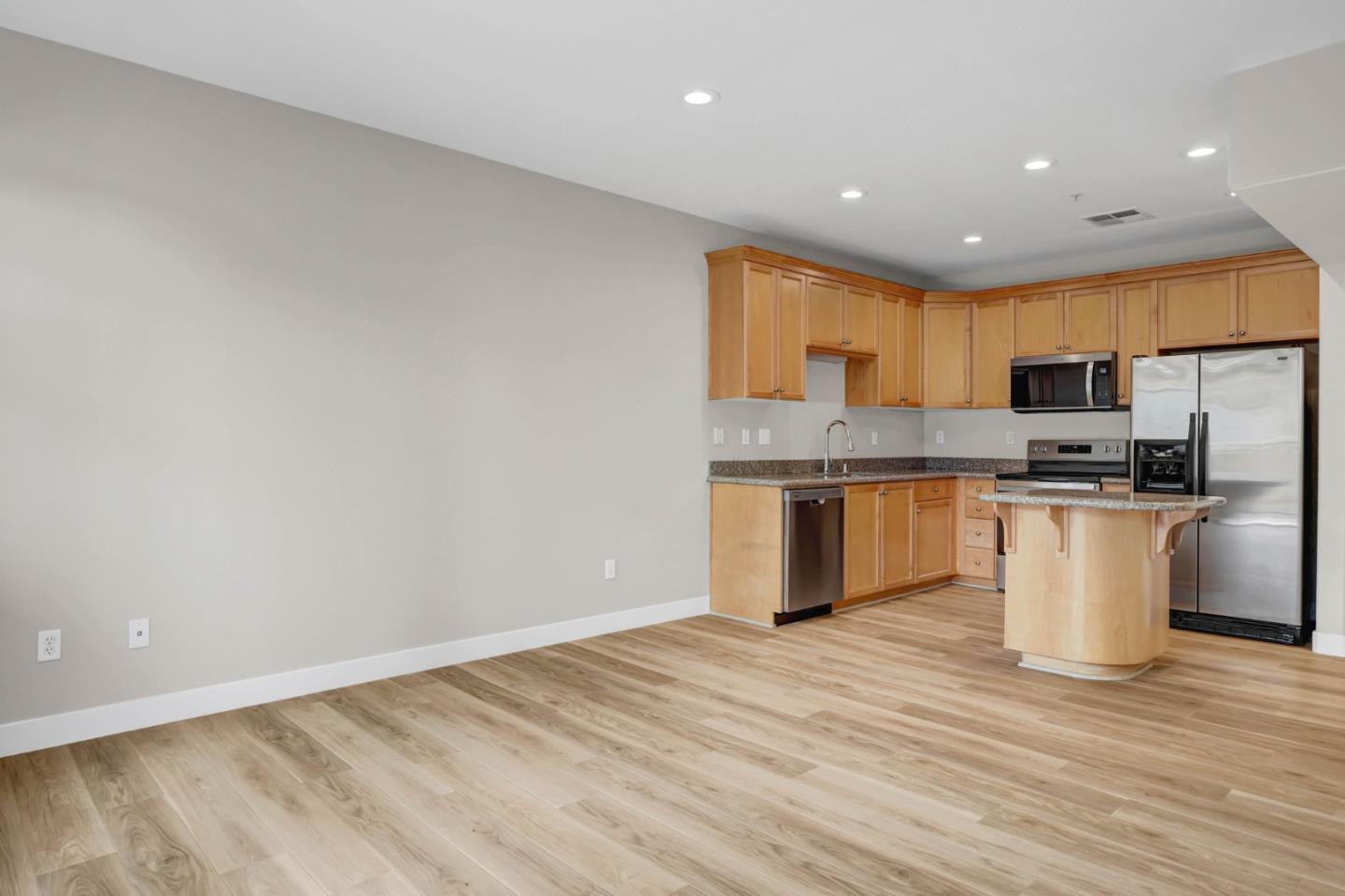 Photo #7: ML82045712 Listing: Photo #7