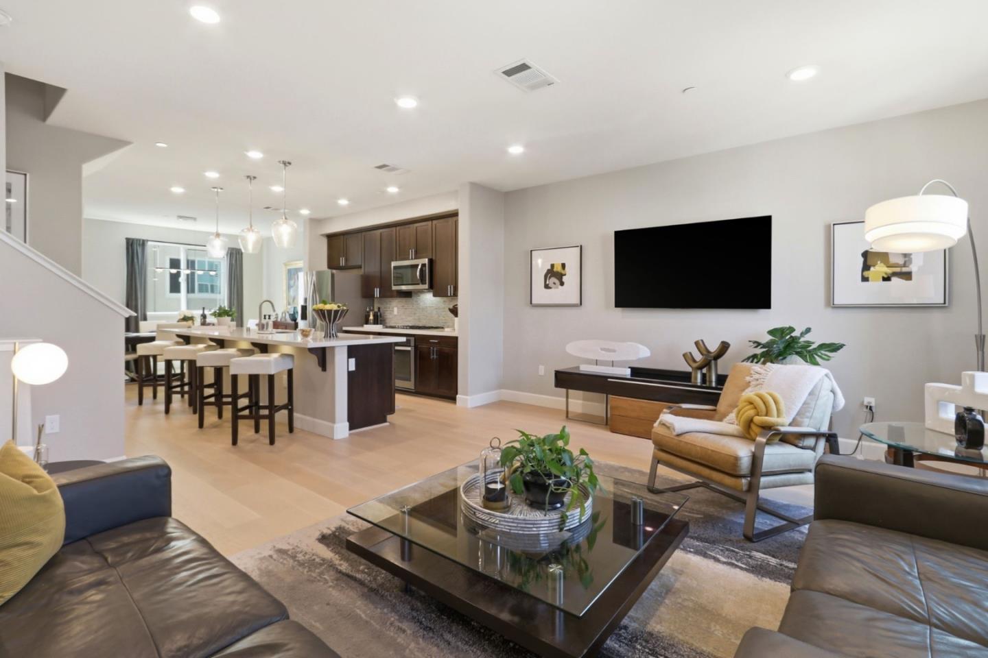 Photo #11: ML82045800 Listing: Photo #11