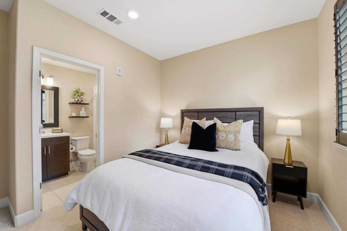 Photo #18: ML82045800 Listing: Photo #18