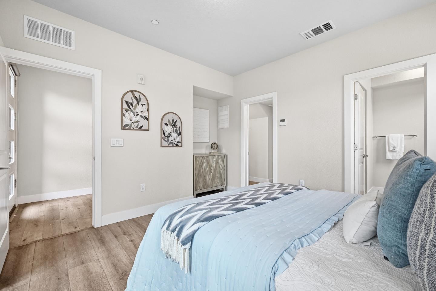 Photo #13: ML82045822 Listing: Photo #13