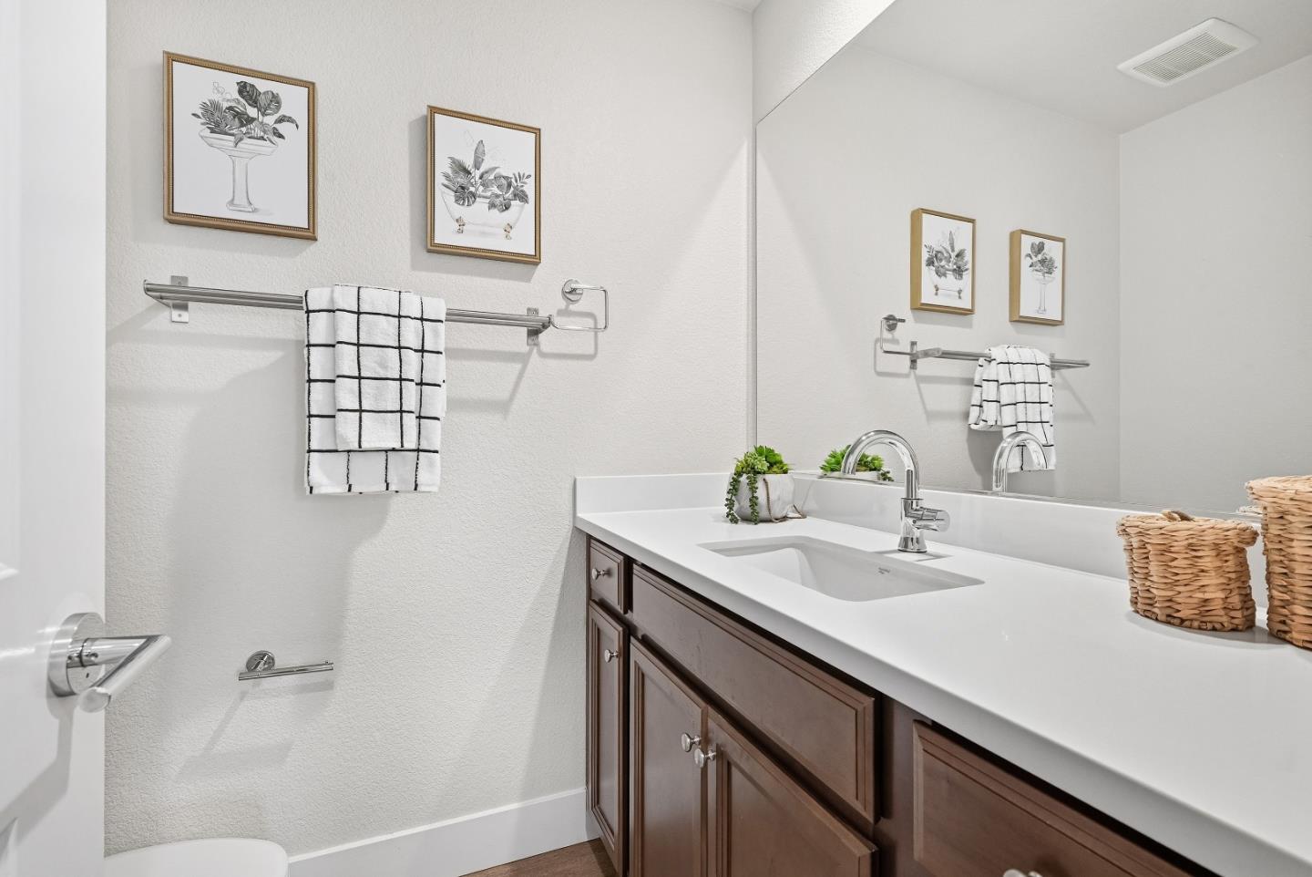 Photo #23: ML82045822 Listing: Photo #23