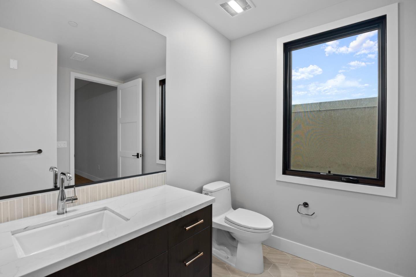 Photo #27: ML82045828 Listing: Photo #27