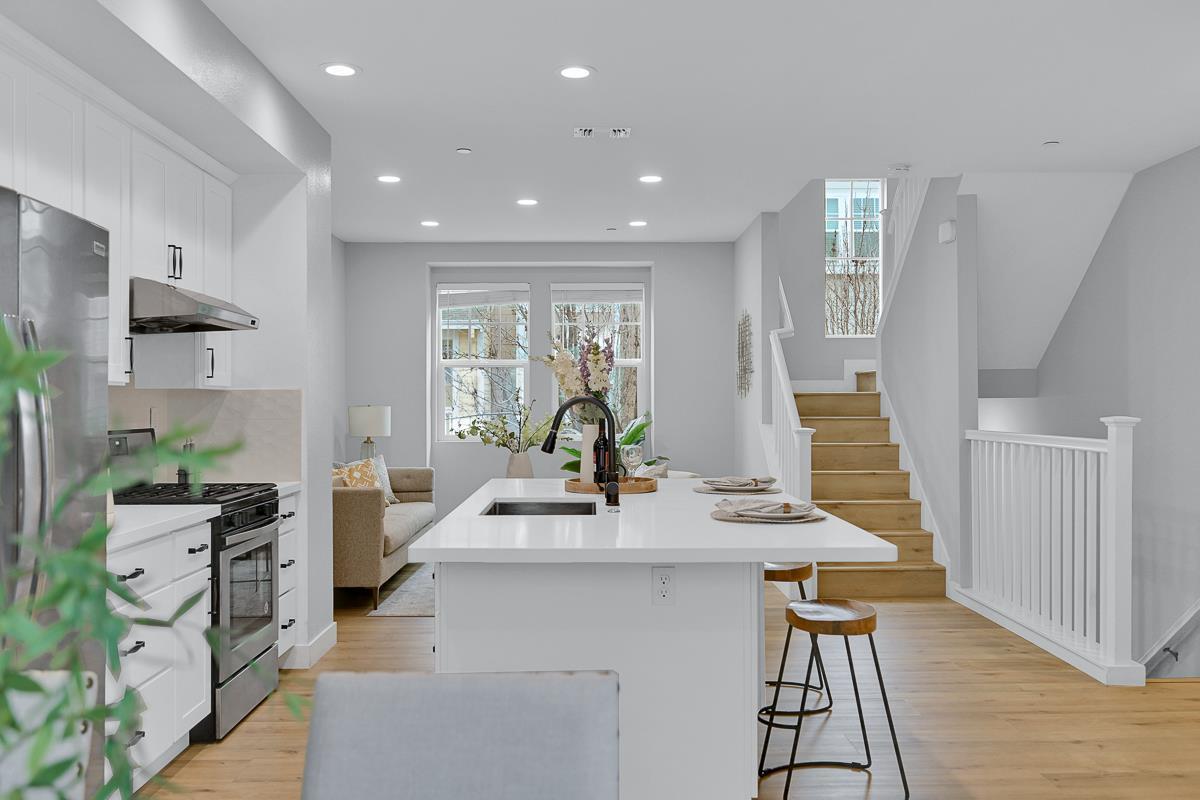 Photo #5: ML82045843 Listing: Photo #5