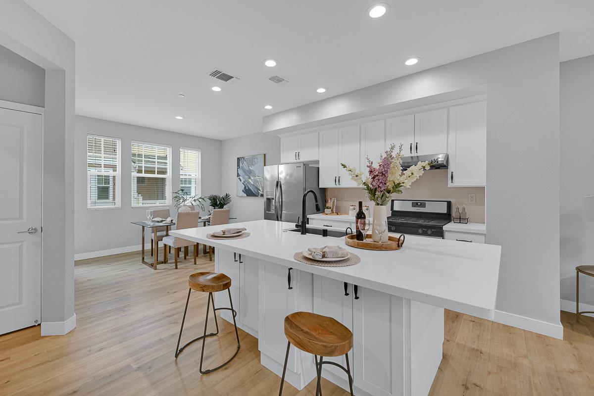 Photo #8: ML82045843 Listing: Photo #8