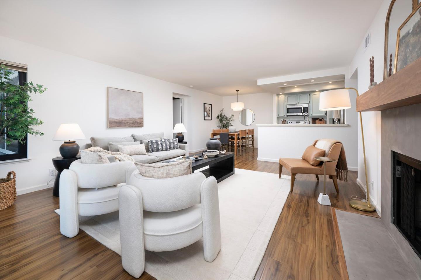 Photo #4: ML82045878 Listing: Photo #4