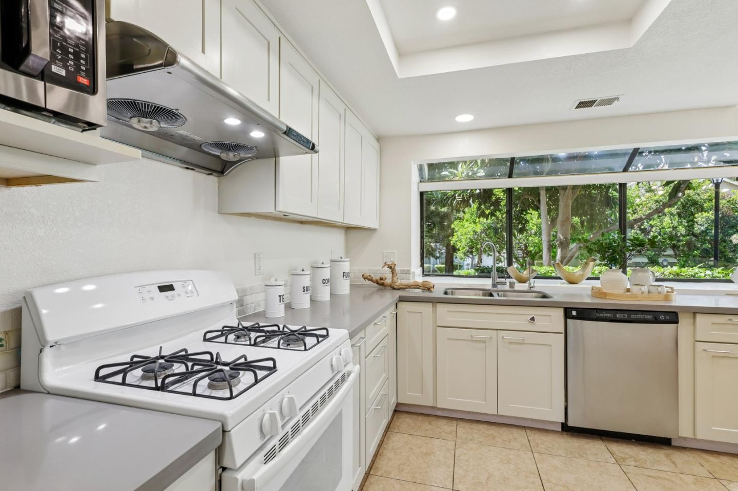 Photo #9: ML82045879 Listing: Photo #9