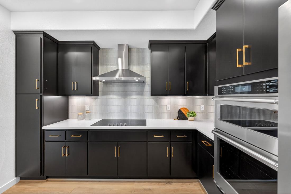 Photo #8: ML82045880 Listing: Photo #8