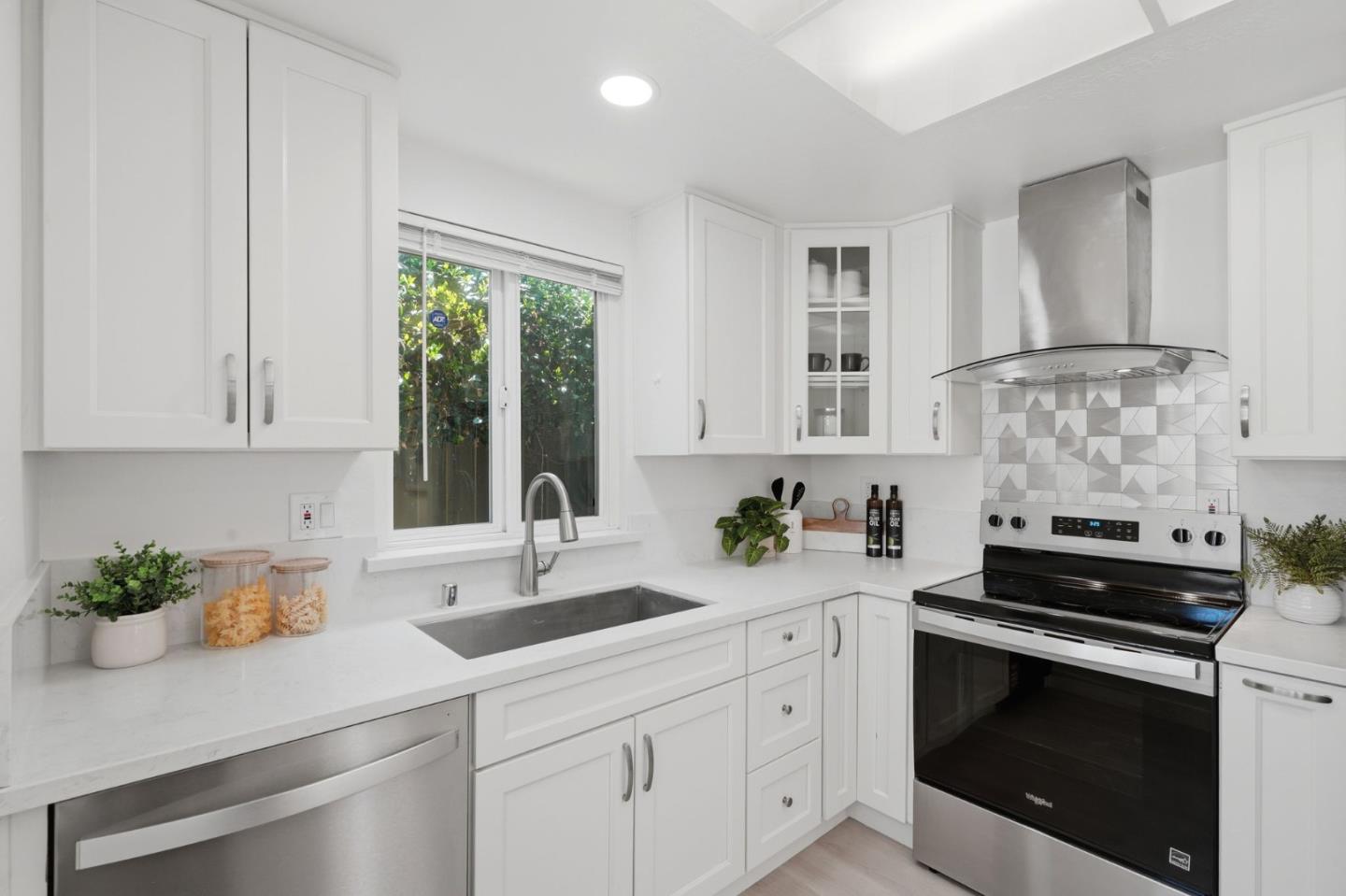 Photo #15: ML82045886 Listing: Photo #15