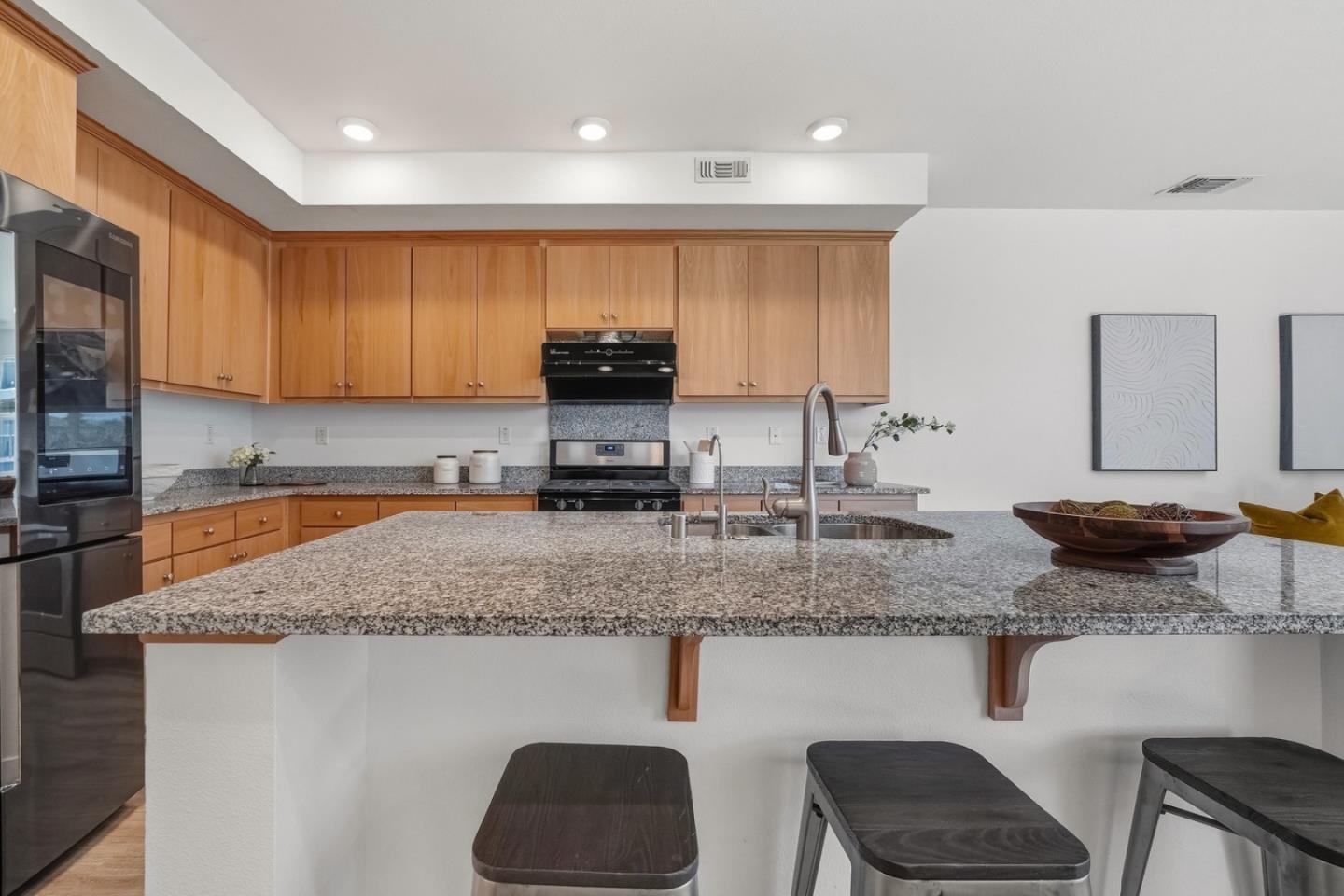 Photo #11: ML82045900 Listing: Photo #11