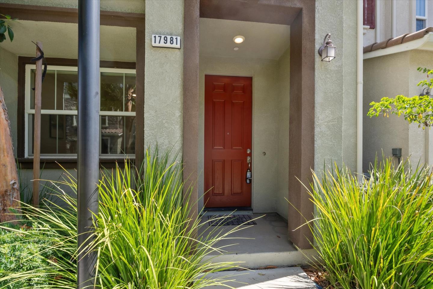 Photo #4: ML82045942 Listing: Photo #4