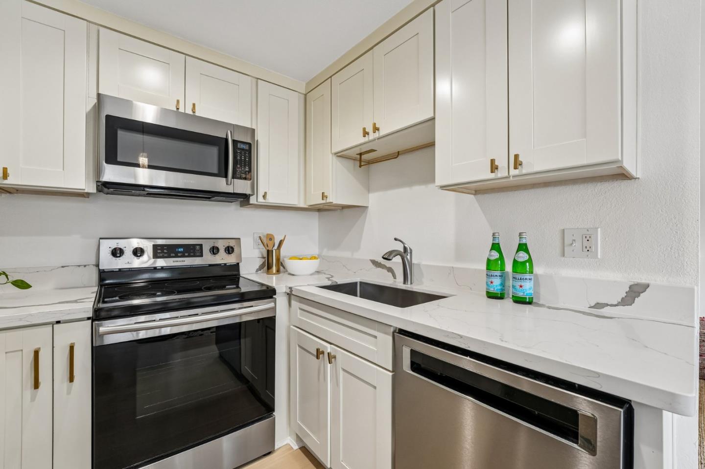 Photo #7: ML82045967 Listing: Photo #7