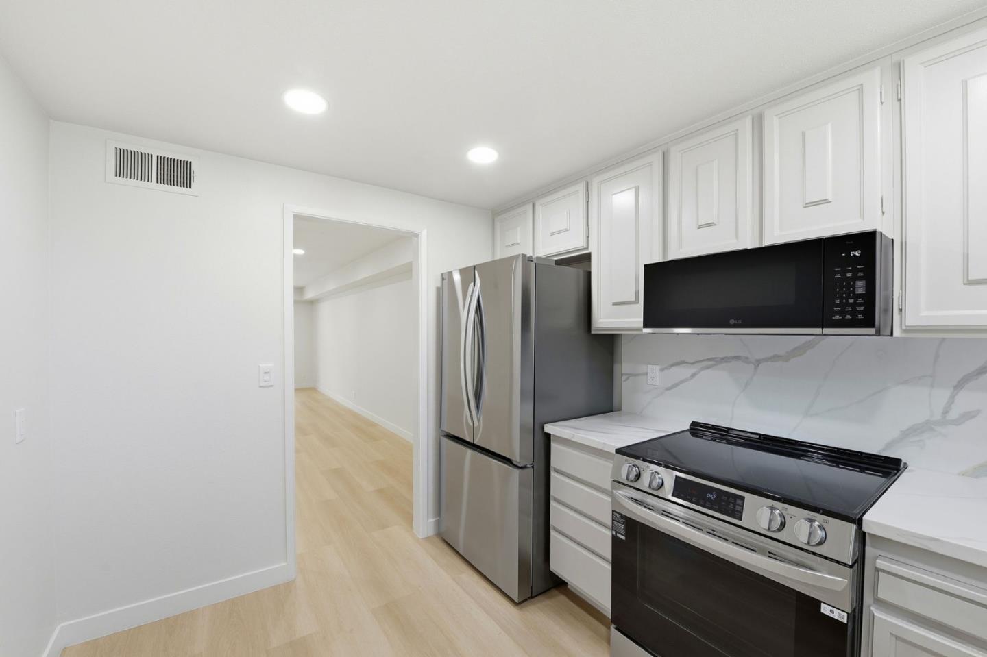 Photo #12: ML82045973 Listing: Photo #12